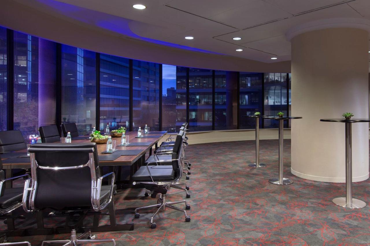 Sydney Harbour Marriott Hotel At Circular Quay Exterior photo Meeting room