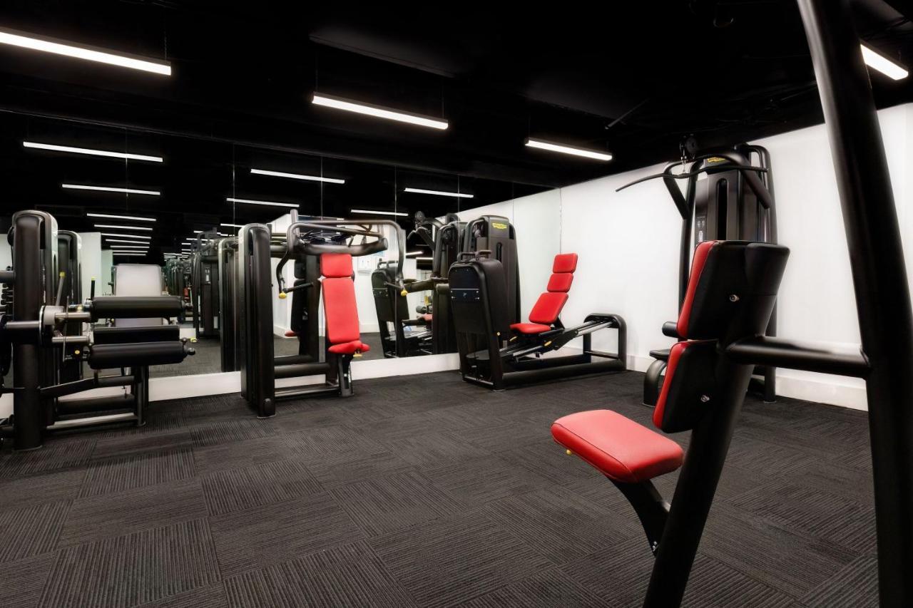 Sydney Harbour Marriott Hotel At Circular Quay Exterior photo The gym at The Ivy Collection