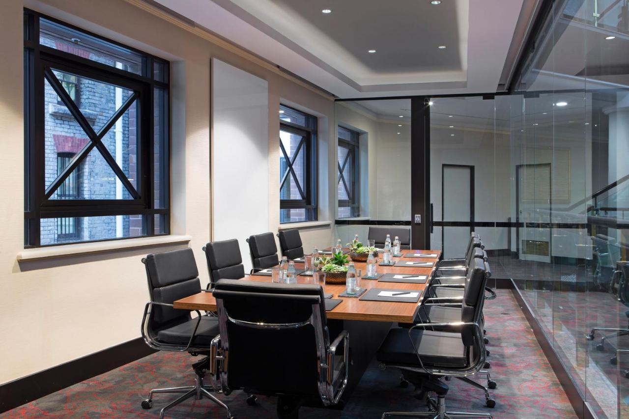 Sydney Harbour Marriott Hotel At Circular Quay Exterior photo Meeting room
