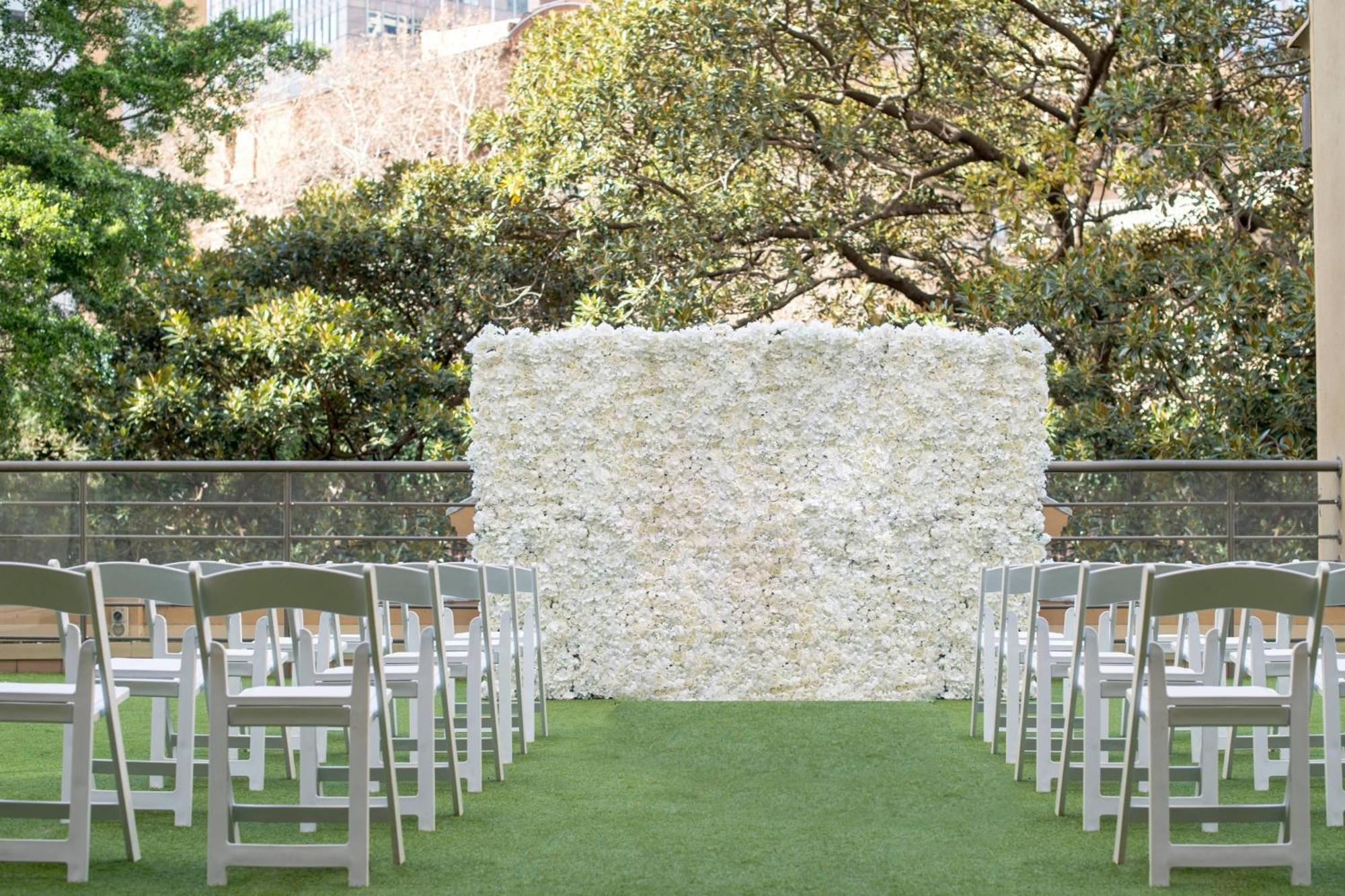 Sydney Harbour Marriott Hotel At Circular Quay Exterior photo The Garden at The Pearl