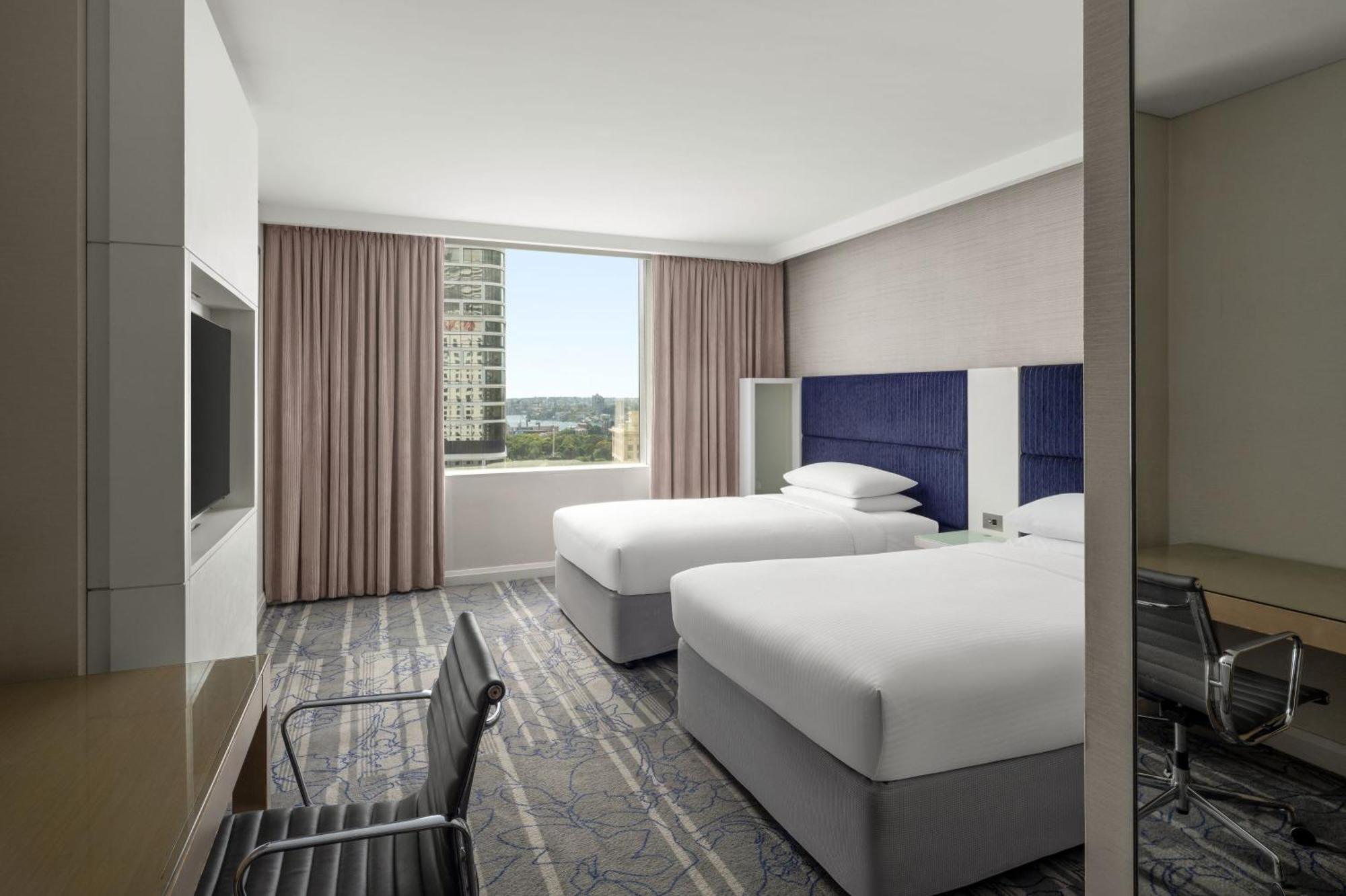 Sydney Harbour Marriott Hotel At Circular Quay Exterior photo A typical room at the hotel